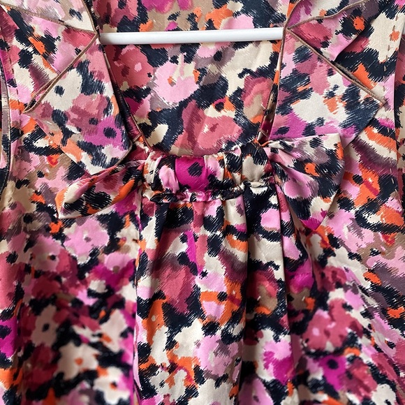 Floral Blouse - Picture 2 of 3